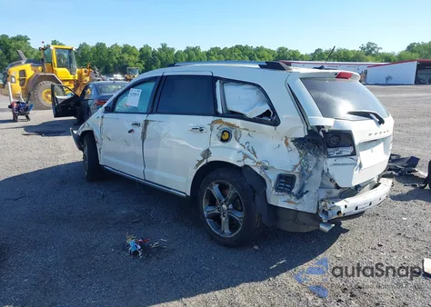 2015 Dodge Journey Crossroad z USA, uszkodzony, nr VIN 3C4PDCGG8FT567835